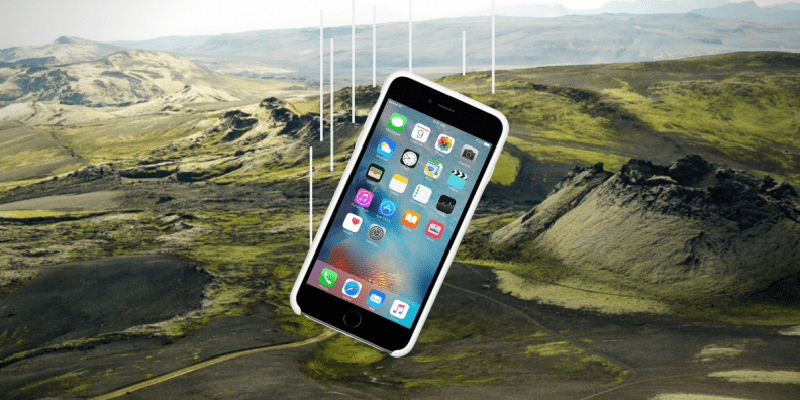 iPhone 6s Plus sống sót thần kỳ dù rơi từ máy bay xuống đất