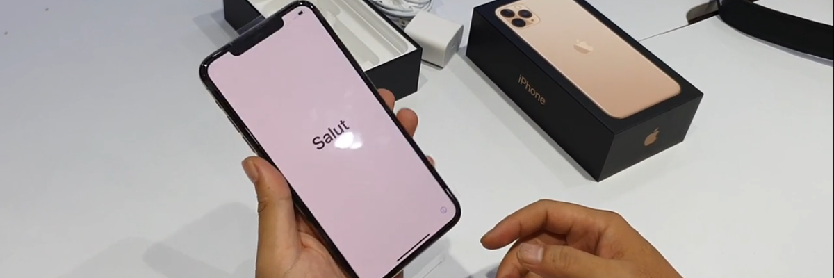 Mở hộp iPhone 11 Pro Max đầu tiên tại VN: Vỏ hộp có sự thay đổi, đi kèm Adapter 18W USB-C...