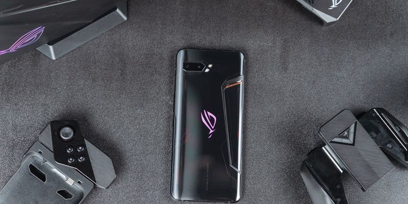 Với 21.9 triệu lựa chọn siêu phẩm ROG Phone 2 tại CellphoneS người dùng được những gì?