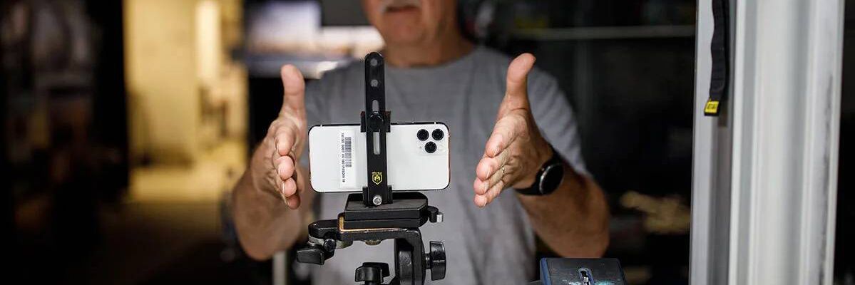iPhone 11 Pro Max được trang uy tín đánh giá là smartphone tốt nhất thế giới