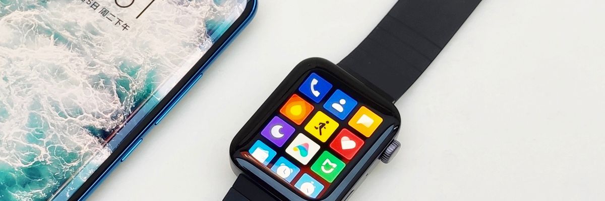 Cận cảnh Xiaomi Mi Watch: Thiết kế giống Apple Watch, giao diện MIUI for Watch, giá từ 4.3 triệu