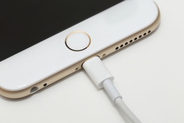 9 lý do gây hao pin trên iPhone mà bạn cần phải tránh