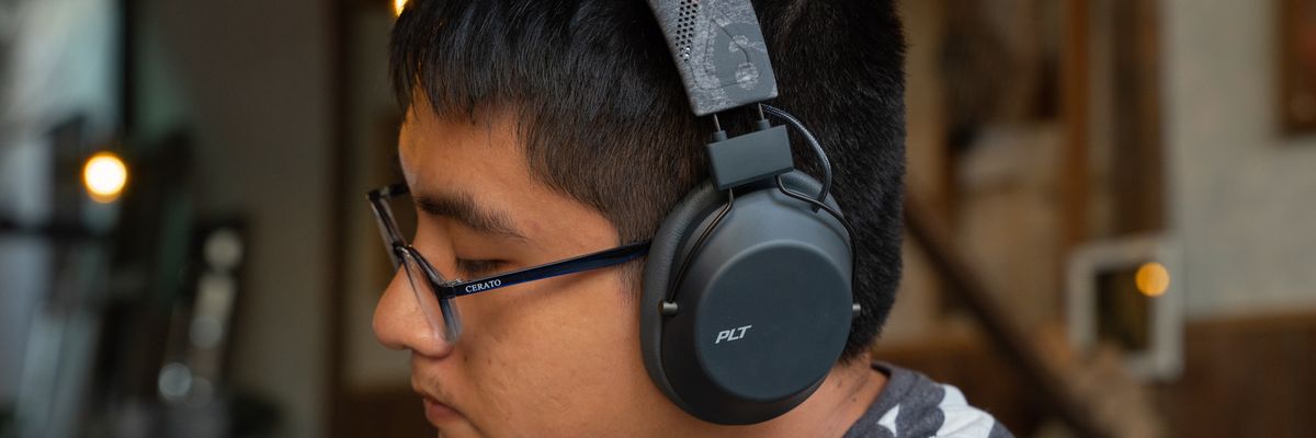 Đánh giá Plantronics Backbeat Fit 6100: Cảm giác đeo tốt, chất âm cân bằng, pin 18 tiếng, giá 4.9 triệu