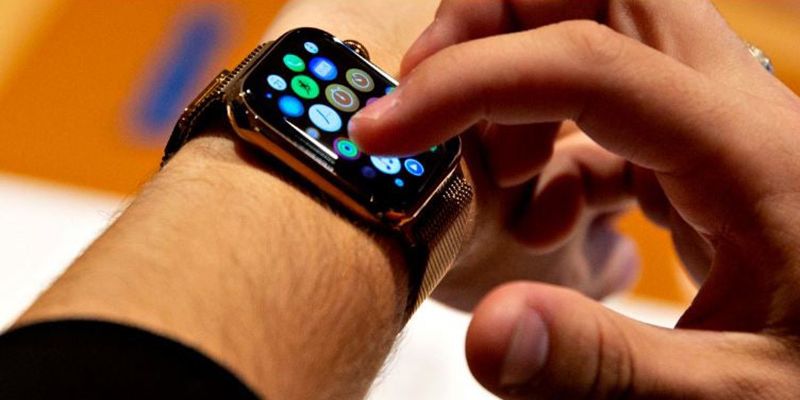 Apple Watch khởi động năm 2020 bằng cách cứu mạng một người đàn ông