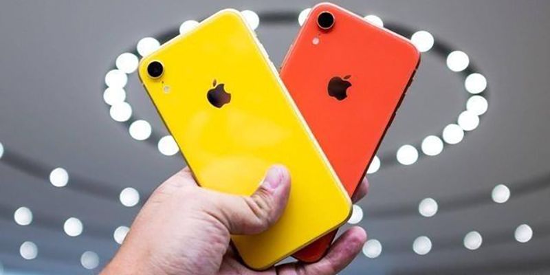 Apple họp báo về việc mở khóa iPhone trong vụ nổ súng tại căn cứ hải quân ở Florida