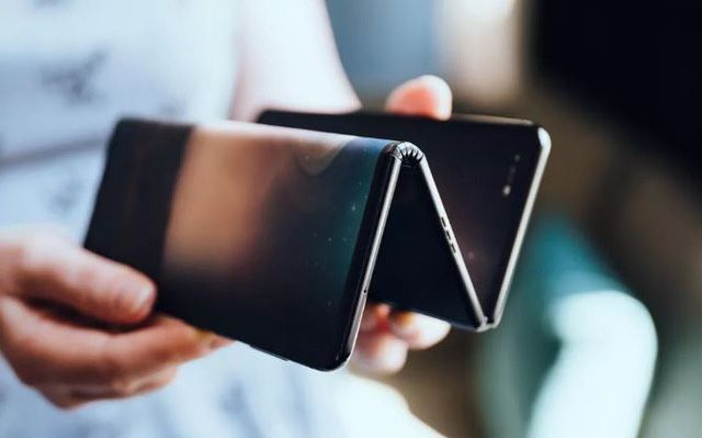 Thận trọng với thị trường, Samsung chưa vội ra mắt smartphone gập 3 màn hình