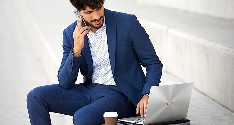 Giới thiệu top 5 laptop "sale đậm" dịp 8-3 tại CellphoneS