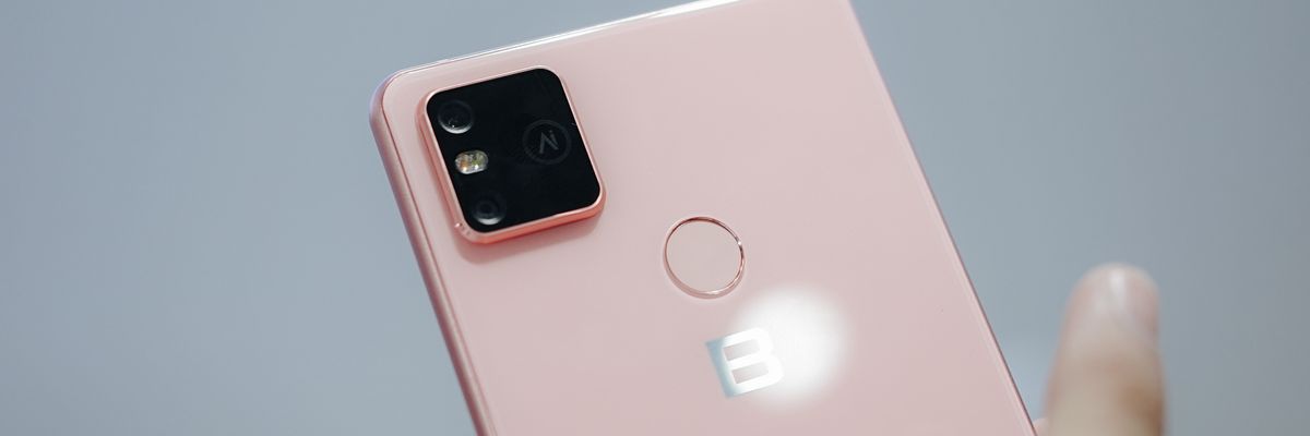 CEO BKAV khẳng định Bphone B86 không hề thua kém gì Samsung và OPPO về cấu hình