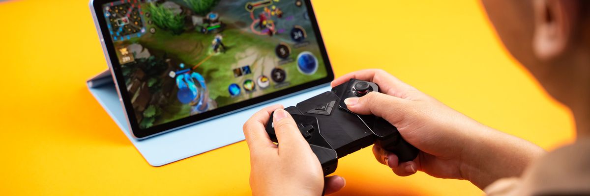 Trên tay ROG Kunai Gamepad: Tay cầm chơi game cho điện thoại, máy tính bảng