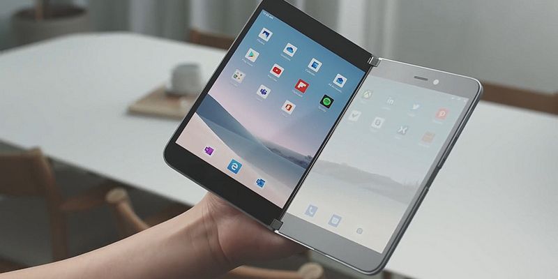 Microsoft Surface Duo sẽ lên kệ vào tháng 10 với mức giá cao ngất ngưởng, lên tới 32.4 triệu đồng