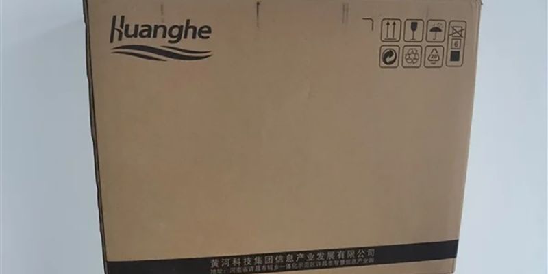 Hình ảnh hộp PC của Huawei được tiết lộ