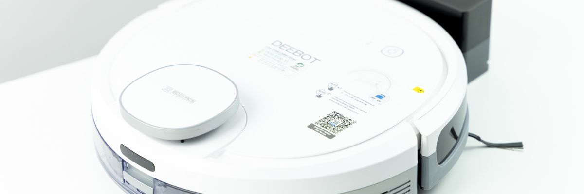 Trên tay robot hút bụi Ecovacs Deebot Ozmo 900: Thiết bị thông minh cần có cho gia đình
