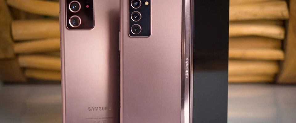 Samsung Galaxy Z Fold 3 sẽ có đèn LED ở phần bản lề?