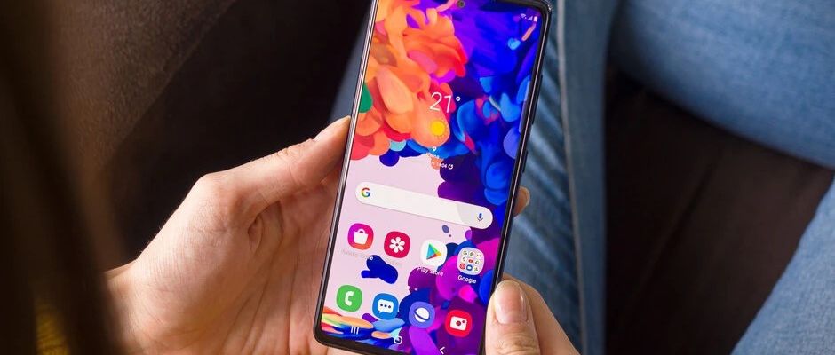 Galaxy S20 FE bị người dùng than phiền vì lỗi cảm ứng, có thể là do phần mềm