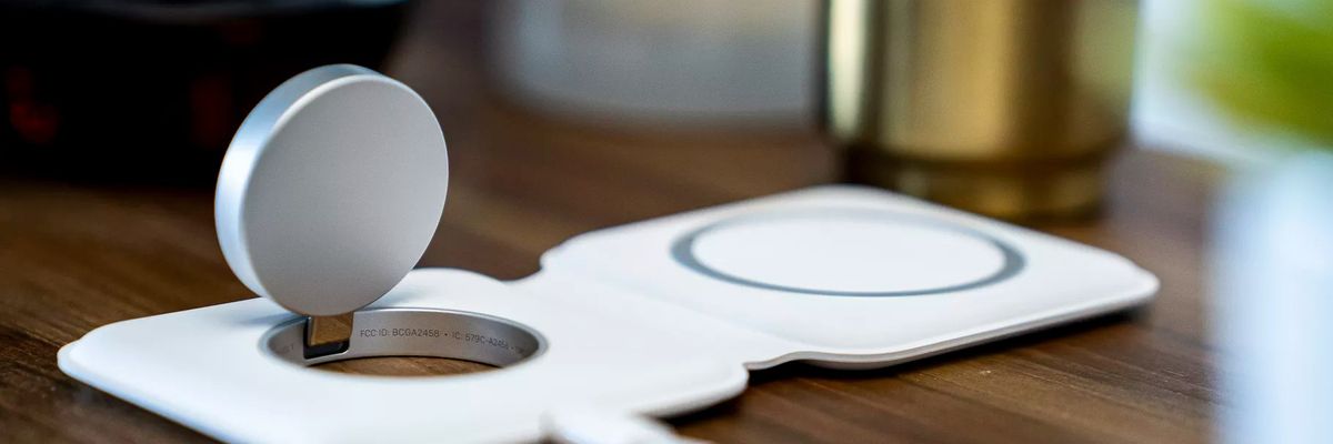 Giá gấp 3 nhưng MagSafe Duo lại sạc chậm hơn cả phiên bản MagSafe tiêu chuẩn