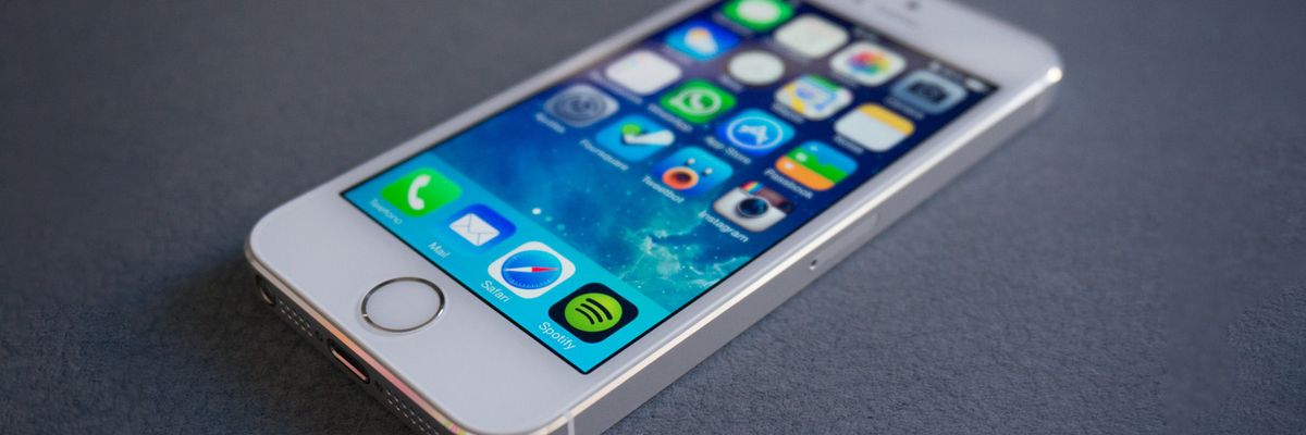Apple phát hành iOS 12.5 cho iPhone cũ hơn, "team" iPhone 5s, iPhone 6 đừng quên cập nhật nhé!