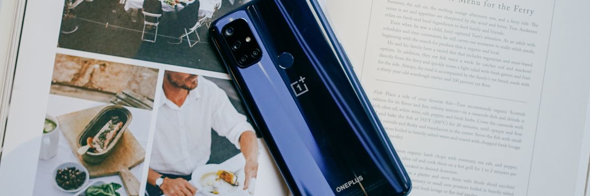 Trên tay OnePlus Nord N10: Smartphone chính hãng rẻ nhất hỗ trợ mạng 5G tại Việt Nam