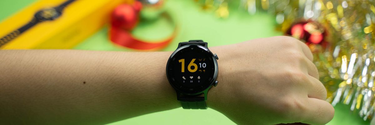 Đánh giá chi tiết realme Watch S: Smartwatch có thời lượng pin rất ấn tượng