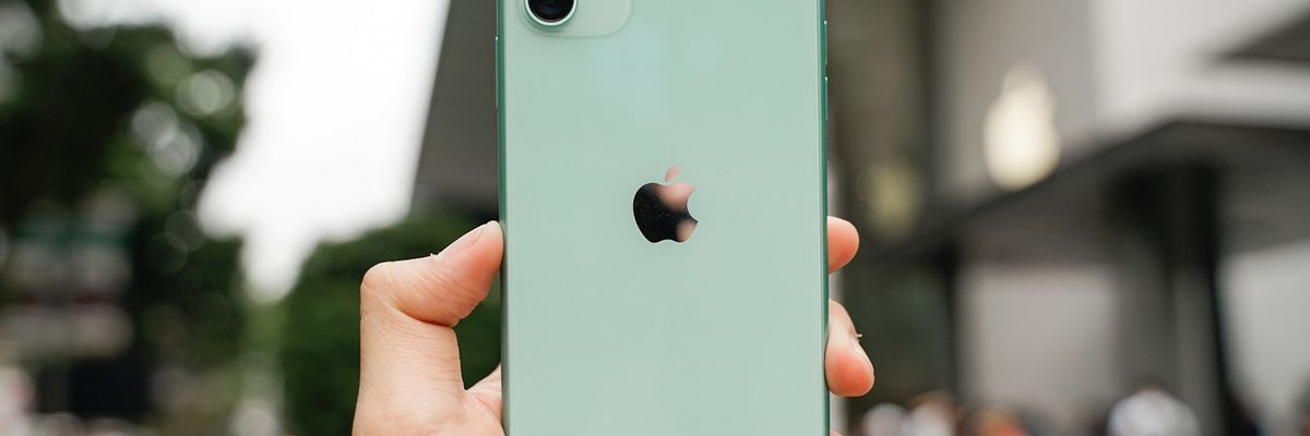 Cuối năm, iPhone 11 giảm giá sâu còn 16.5 triệu, liệu có đáng mua ở thời điểm hiện tại?