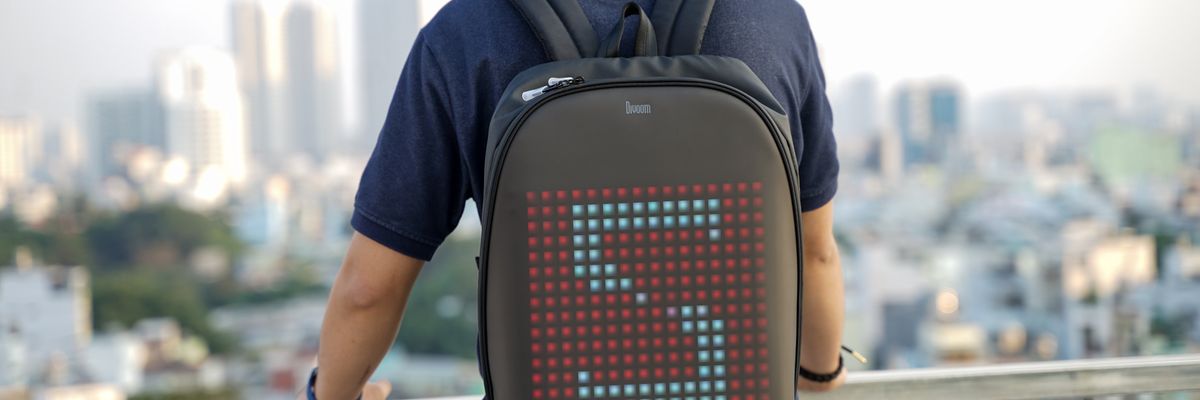Trên tay balo Divoom Pixoo: Balo màn hình LED, giá hơn 2 triệu bạn có muốn sở hữu không?