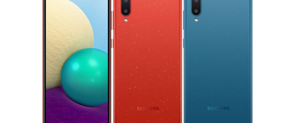 Galaxy A02 ra mắt tại VN với viên pin 5000mAh, giá 2.59 triệu đồng
