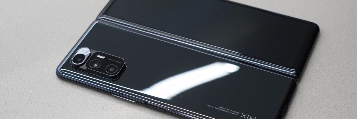 Trên tay Xiaomi Mi MIX Fold: Smartphone màn hình gập đầu tiên của Xiaomi có gì hấp dẫn?