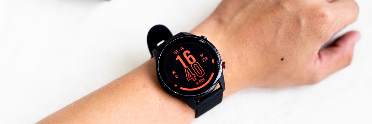 Mở hộp Xiaomi Mi Watch Global: Pin 16 ngày, nhiều chế độ luyện tập thể thao, có GPS độc lập