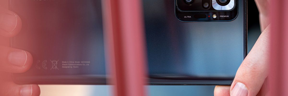 Cận cảnh Redmi Note 10 Pro: Smartphone giá chưa tới 5 triệu nhưng có màn hình AMOLED 120Hz, pin 5000mAh...