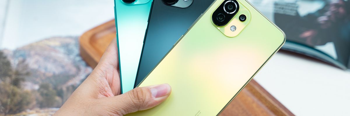 Trên tay Mi 11 Lite 5G: Snapdragon 780G 5nm, kính Gorilla Glass 6, Wi-Fi 6, 5G kép, độc quyền CellphoneS giá hấp dẫn