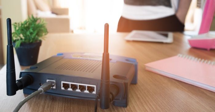 Modem là gì? Tìm hiểu chức năng và ưu/nhược điểm của modem
