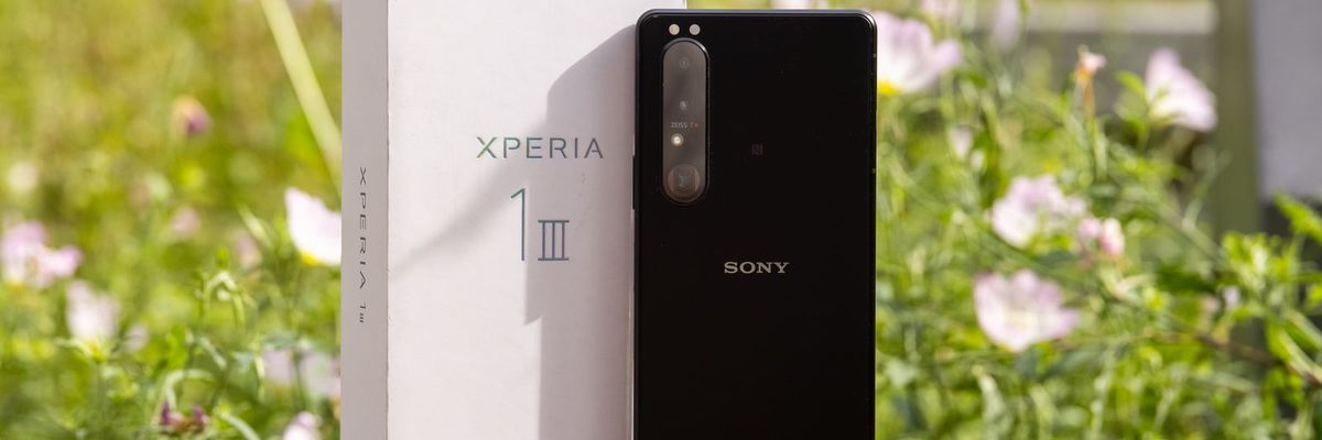 Mở hộp Xperia 1 III: Chiếc smartphone cao cấp nhất từng được Sony ra mắt, giá 30 triệu đồng
