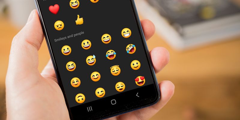 Cuộc trò chuyện sẽ sôi động hơn nếu bạn sử dụng hiệu ứng chữ tin nhắn trên Messenger