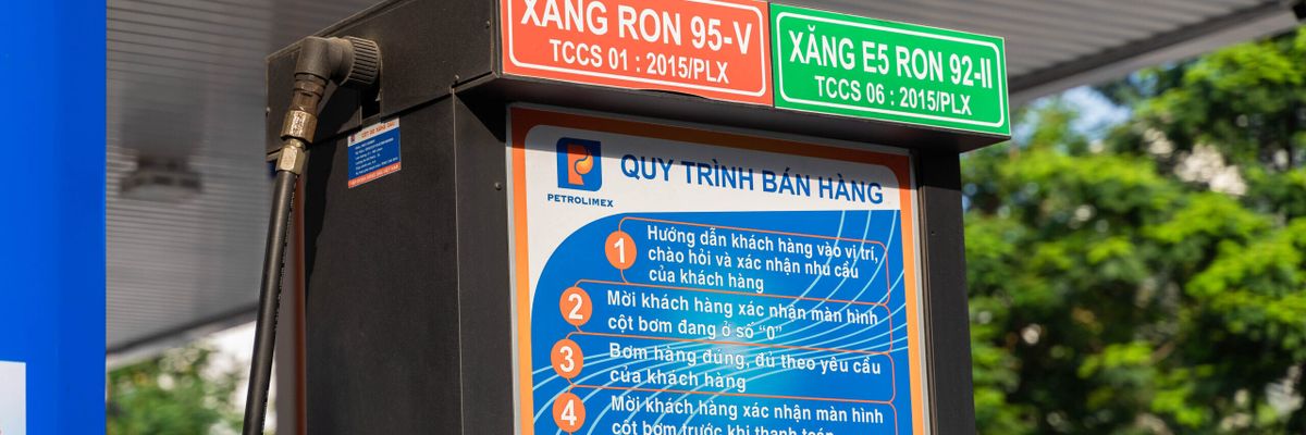Petrolimex bắt đầu kinh doanh loại xăng cao cấp RON 95-V, tiêu chuẩn này khác gì so với RON 95-III và 95-IV?