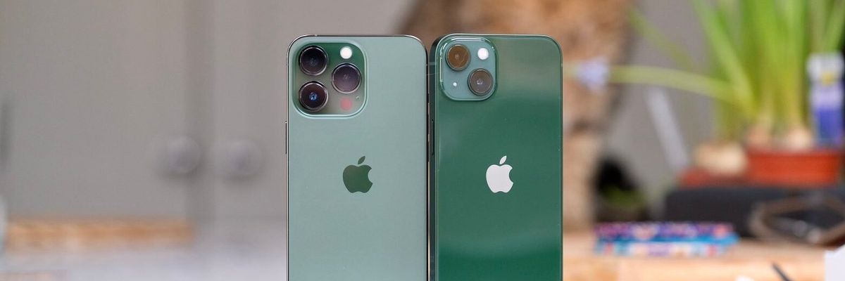 Cận cảnh iPhone 13 và iPhone 13 Pro phiên bản màu xanh đẹp long lanh vừa ra mắt, giá không đổi