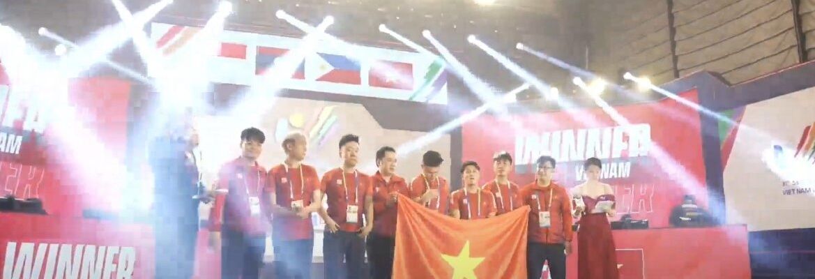 Kết quả SEA Games 31: Việt Nam nâng cúp trong cả hai bộ môn LMHT và Đột Kích