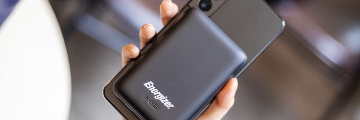 Trên tay pin dự phòng Energizer QP10000PQ 10,000mAh: Giải pháp Magsafe "chạy bằng cơm" cho người dùng Android