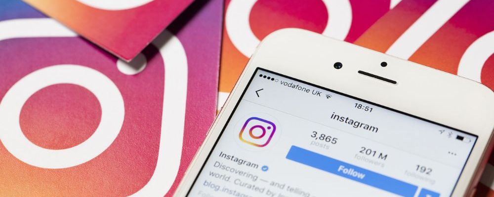 Mách bạn cách tải sticker Instagram mới nhất và đơn giản nhất