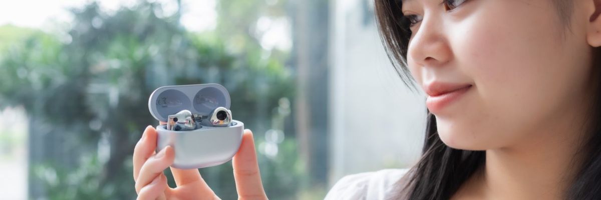 Trên tay Huawei Freebuds Pro 2: Màu sắc sang trọng, chống ồn tốt, âm thanh kết hợp cùng với Devialet, giá 4.99 triệu
