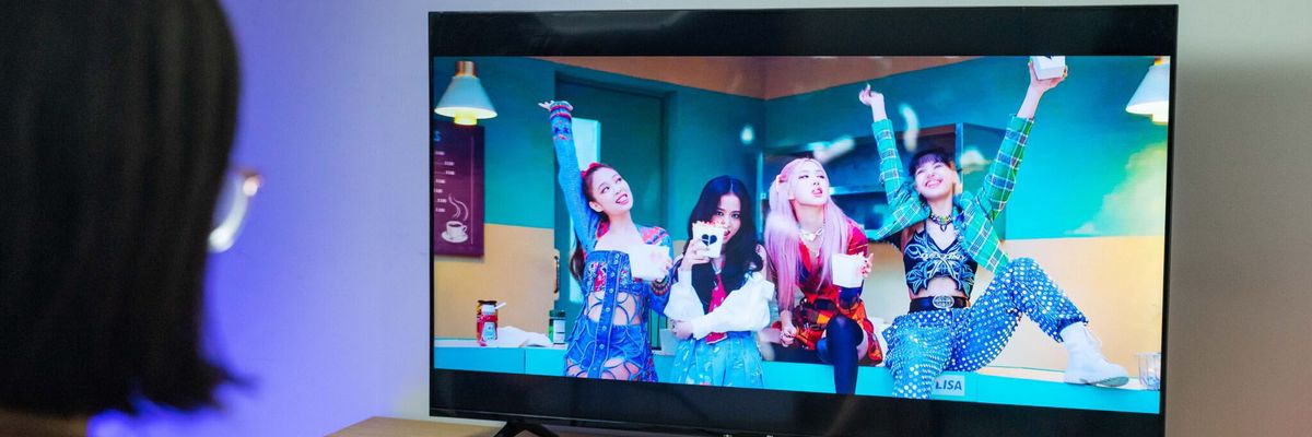 Hotsale cuối tuần: TV màn hình giảm sốc đến hơn 50%, hơn 10 triệu đã có TV Samsung 55 inch 4K