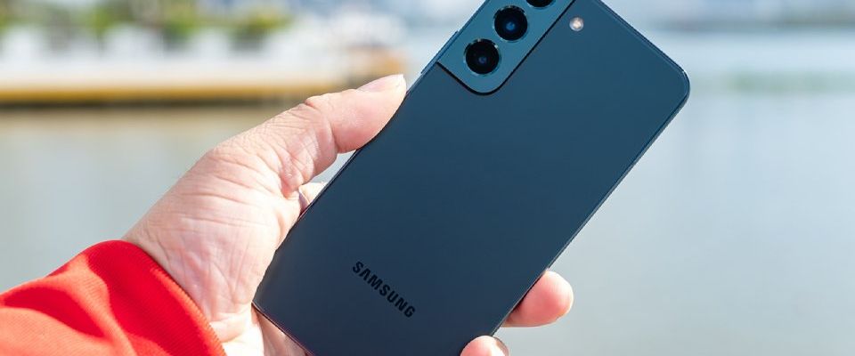 Hotsale cuối tuần tại CellphoneS: Hàng loạt sản phẩm Samsung đang “đu đáy”, không mua hơi phí!!!