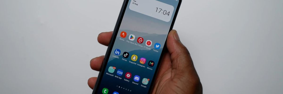 Galaxy Z Fold4 là smartphone có tốc độ mạng 5G nhanh nhất của Samsung