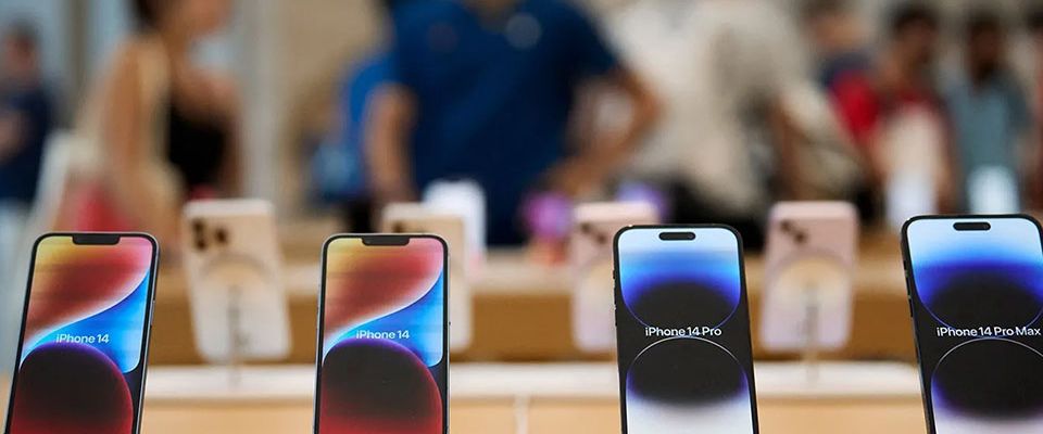 Cập nhật giá iPhone VN/A trước Tết 2023 tại CellphoneS, hàng loạt model giảm giá mạnh!!!