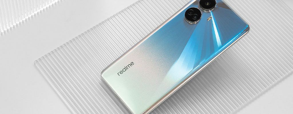 Trên tay realme 10 Pro+: Giá chỉ 5.9 triệu nhưng có thiết kế cao cấp, màn hình cong, camera 108MP