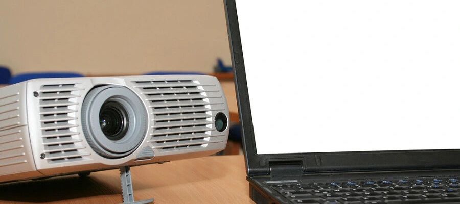 Nguyên nhân và cách khắc phục máy chiếu không hiển thị màn hình máy tính