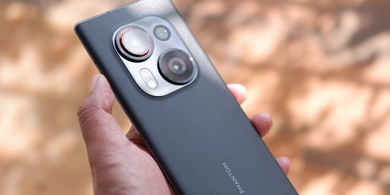 Đánh giá Phantom X2: Canh bạc lớn của Tecno khi dấn chân vào phân khúc điện thoại cao cấp
