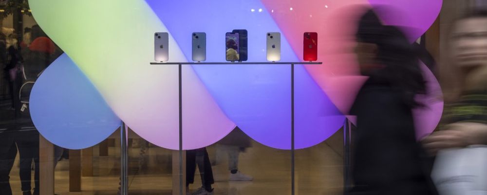 Doanh số bán smartphone tụt dốc không phanh, thấp kỷ lục trong 10 năm qua