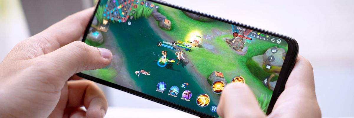Hotsale cuối tuần: Smart TV giảm 55%, điện thoại, smartwatch, phụ kiện giảm đến 40%