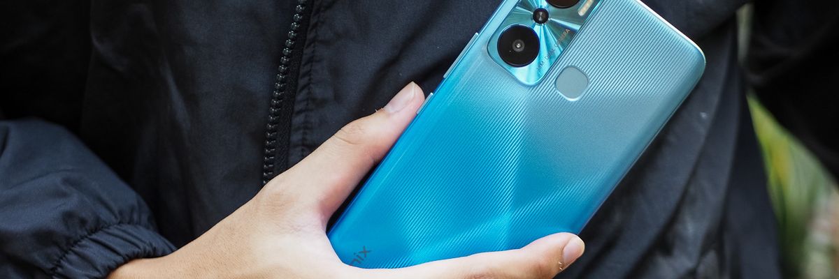 Đánh giá pin Infinix Hot 20 Play: Pin “siêu trâu” 6000mAh, chơi mãi 2 ngày chưa chịu hết pin