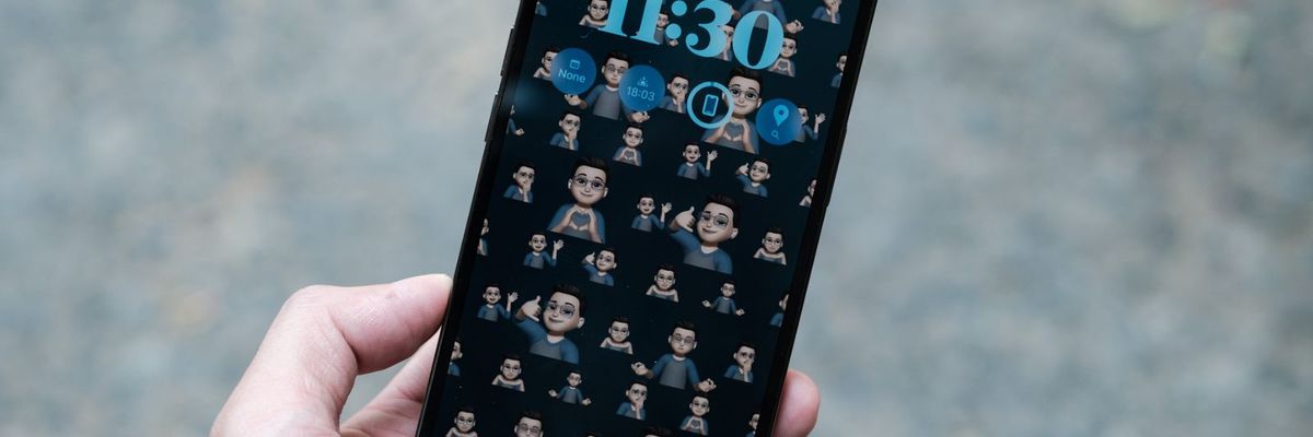 Độc lạ cách làm hình nền memoji cho iPhone mà bạn nên biết