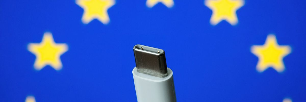 Lại nói về chuẩn sạc USB-C: Lợi hại thế nào mà ngay cả iPhone cũng sắp phải chuyển qua dùng?